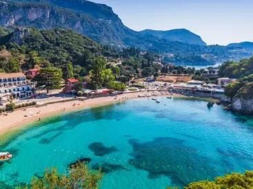 Το ελληνικό νησί που είναι υπέροχο για διακοπές τον Ιούνιο