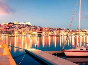 5 παραθαλάσσιες πόλεις για αξέχαστες διακοπές