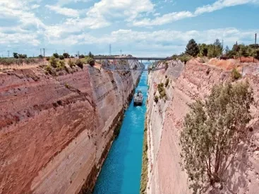 «Τι σκ*τα είναι ΑΥΤΟ;»: Αμερικανός TikToker τα χάνει με το πιο περίεργο μέρος της Ελλάδας (vid)