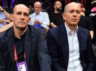 ΚΑΕ Ολυμπιακός: «Να συνεχιστεί το πρωτάθλημα, δεν καθόμαστε στο ίδιο τραπέζι με τον υβριστή και παραβάτη Δ. Γιαννακόπουλο»