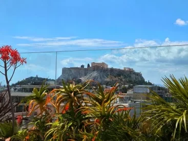 Ακίνητα: Απαγορευτικό σε νέα Airbnb και το 2026 στο κέντρο της Αθήνας