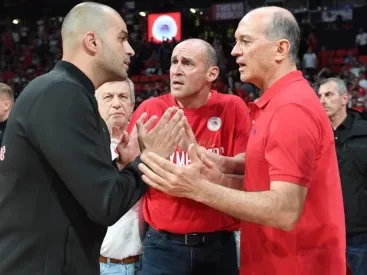 Ο Ολυμπιακός δεν θα πάει στο ραντεβού με Βρούτση, δεν κάθεται στο ίδιο τραπέζι με Γιαννακόπουλο