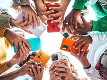 Επιστρέφει στο θρόνο των smartphones το iPhone - Τα μοντέλα που κερδίζουν τους καταναλωτές