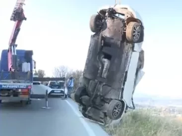 Τροχαίο στην Πεντέλη: Πώς το ΙΧ έπεσε στον γκρεμό - Ποιο είναι το σημείο «καρμανιόλα»