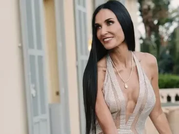 «Ήταν τρομερό»: 8 διάσημοι που έχουν παραδεχτεί πως έχουν κάνει τρίο