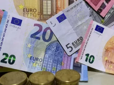 «Φουσκωμένο» το επίδομα καλοκαιριού: Πότε πληρώνεται - Πόσα ευρώ θα λάβετε