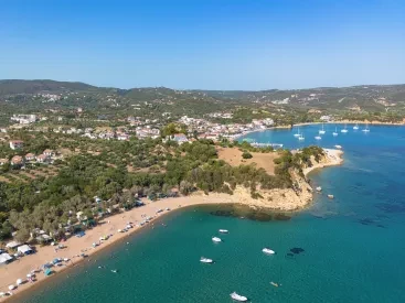 5 προορισμοί στην Ελλάδα ιδανικοί για camping με παιδιά