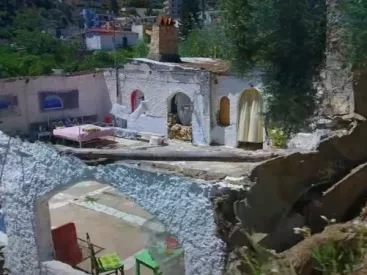 Το πιο ασυνήθιστο Airbnb βρίσκεται στην Κρήτη: Κρεβάτια στον κήπο, ταβάνι τα αστέρια - Η ασύλληπτη τιμή