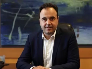 Πότε σταματούν τα ταξίδια με την παλιά ταυτότητα