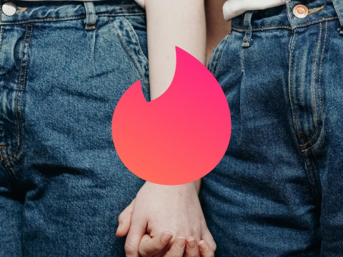 Αν είσαι gay και κάτω των 30, το Tinder ίσως σε χρεώσει περισσότερο για την premium υπηρεσία του
