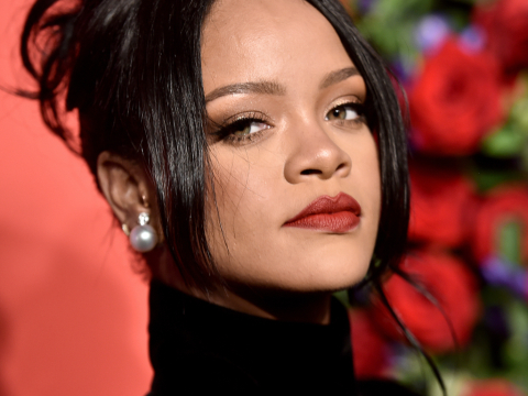 Η Rihanna δωρίζει 15 εκατ. δολάρια στον αγώνα για την κλιματική δικαιοσύνη