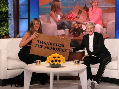 Αυλαία για το "The Ellen DeGeneres Show": Οι τελευταίοι καλεσμένοι, τα throwback κι ο φορτισμένος μονόλογος της Ellen
