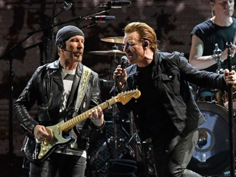 46 χρόνια U2: Οι μεγαλύτερες επιτυχίες του συγκροτήματος που σημάδεψε τη ροκ σκηνή
