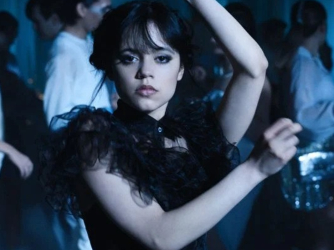 Τζένα Ορτέγκα: Όσα πρέπει να ξέρετε για την ηθοποιό που ήρθε να δώσει νέα πνοή στην Wednesday Addams