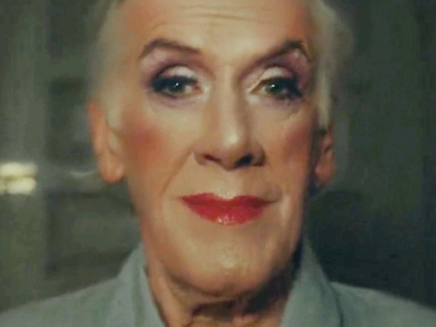 Το ουίσκι J&B έκανε την πιο συγκινητική χριστουγεννιάτικη διαφήμιση για την τρανς κοινότητα