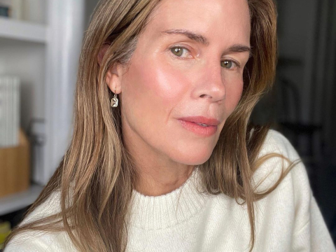 To καλύτερo skincare για γυναίκες 50+, σύμφωνα με τους ειδικούς 
