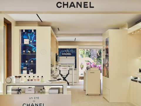 Η CHANEL εγκαινιάζει μια νέα καλοκαιρινή τοποθεσία, ένα event αρωμάτων και ομορφιάς στο Nammos Village της Μυκόνου