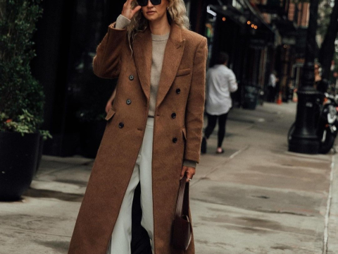 Shopping Alert: Το κομψό μπεζ παλτό που θα φοράς όλο το χειμώνα