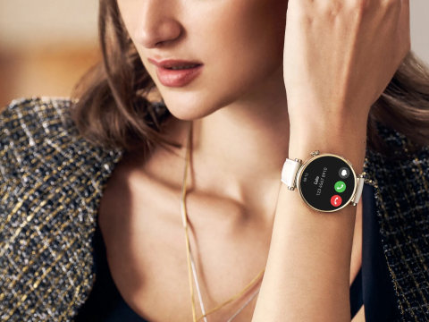 Τι συμβαίνει όταν το fashion forward συναντά ένα smartwatch; Σου αλλάζει τη ζωή