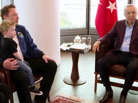 Ο Έλον Μασκ πήγε το παιδί του στον Ερντογάν και εκείνος τον ρώτησε πού είναι η γυναίκα σου
