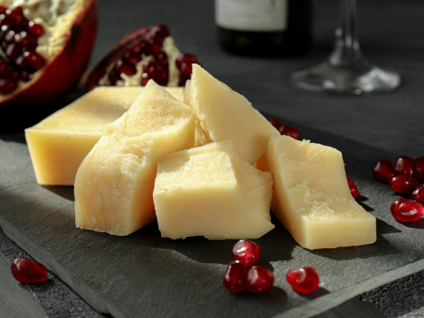 Καλά νέα: Το τυρί και μας κάνει ευτυχισμένους και μας βοηθά να γεράσουμε με υγεία, σύμφωνα με έρευνα