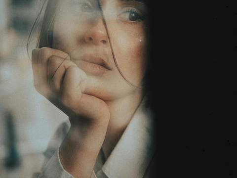 Είναι ευφυέστατοι, αλλά ακόμα και οι ίδιοι το αγνοούν - 10 μικρές συνήθειες που μαρτυρούν το υψηλό IQ τους