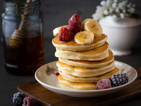 Pancakes με 2 μόνο υλικά, χωρίς βούτυρο, αλεύρι, γάλα και ζάχαρη