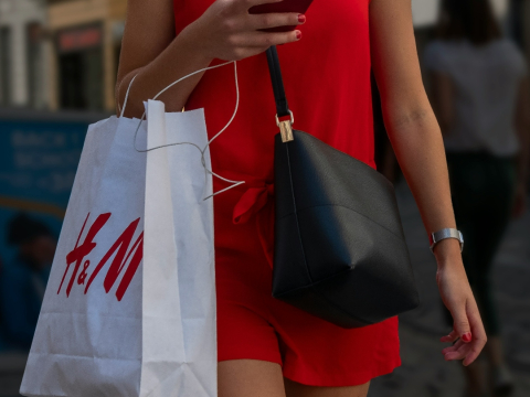 H&M: Η παγκόσμια «πρωτιά» για το εμβληματικό κατάστημα της Ερμού και τα επόμενα σχέδια