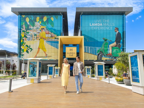 Live the LAMDA MALLS Summer Experience