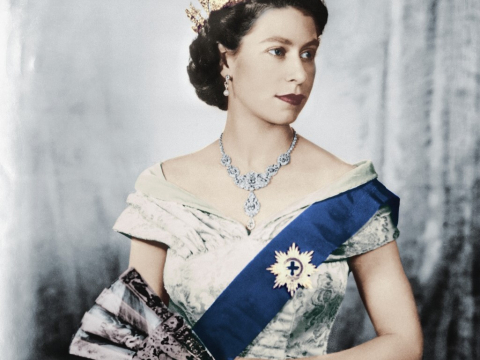 Βασίλισσα Ελισάβετ: Και επίσημα την βιογραφία της ανέλαβε η ιστορικός Άννα Κέι