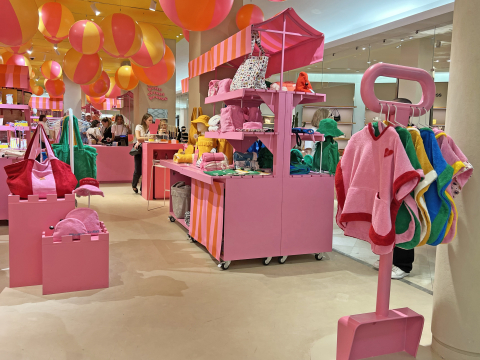 Το brand Sun of A Beach στο πολυκατάστημα Le Bon Marché στο Παρίσι