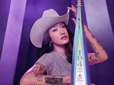 Η premium Tequila Don Julio συνεργάζεται για πρώτη φορά με την Peggy Gou, συστήνοντας τη limited edition Don Julio 194구