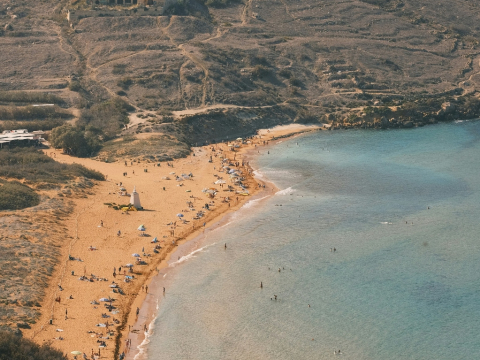 Μεικτή η εικόνα στον τουρισμό - Σε προσφορές και last minute ποντάρουν τα ξενοδοχεία