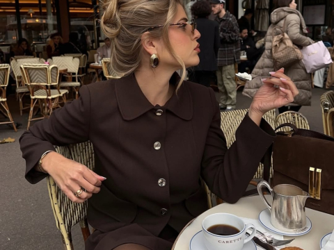 ανάλαφρα μαλλιά μετά το λούσιμο