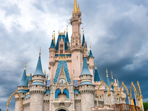 Το παραμυθένιο κάστρο της Σταχτοπούτας στο Disney World αλλάζει χρώμα - Η απόφαση για τη μεγάλη αλλαγή