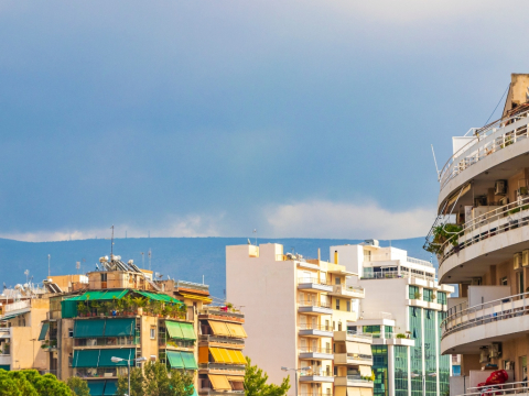 Βόλτα στην Πλατεία Αμερικής: Eκεί που έχει ζήσει ο Καζαντζίδης και οι φασαίοι του 1830