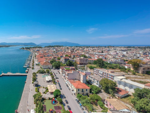 Μια ελληνική πόλη - έκπληξη στους καλύτερους γαστρονομικούς προορισμούς της Ευρώπης