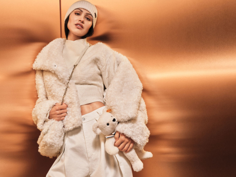 BOSS x Steiff: Η νέα luxury συλλογή είναι η επιτομή της εκλεπτυσμένης πολυτέλειας και της cozy αισθητικής