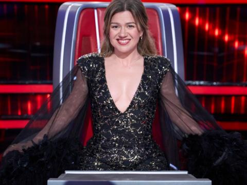 Κέλι Κλάρκσον: Μάνατζερ της ζήτησε να κάνει πλαστική στήθους και εκείνη απάντησε όπως έπρεπε