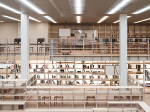 Espace Gabrielle Chanel: Η Chanel άνοιξε την πρώτη δημόσια βιβλιοθήκη σύγχρονης τέχνης και ξέρουμε ποιο θα είναι το επόμενό μας ταξίδι