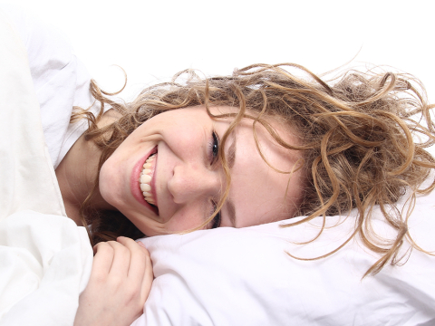 Θέλεις αναζωογονητική ξεκούραση; Αυτό είναι το απλό μυστικό σύμφωνα με ειδικούς