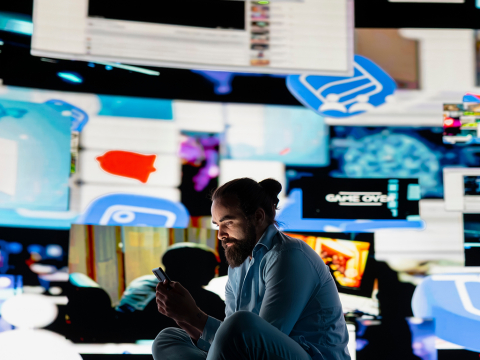 Νιώθεις να “πνίγεσαι” από τις πληροφορίες που λαμβάνεις; - 8 κανόνες για να επιβιώσεις