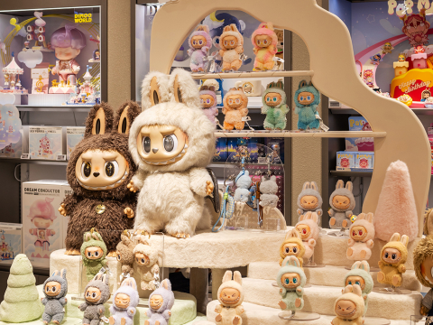 Τα κουκλάκια Labubu έρχονται στη μεγάλη οθόνη - Η Sony Pictures απέκτησε τα δικαιώματα 