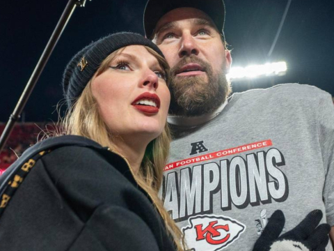 Parasocial: Τι σημαίνει η λέξη της χρονιάς από το λεξικό Cambridge και γιατί όλοι την αναζήτησαν το 2025