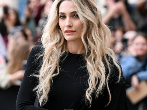 Πάρις Τζάκσον: “Τα ναρκωτικά κατέστρεψαν τη ζωή μου” - Η αποκάλυψη για τη διάτρηση στη μύτη