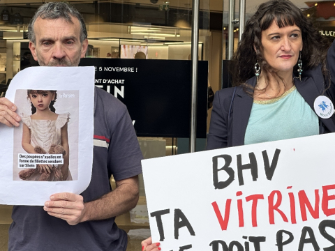 Σφοδρές αντιδράσεις με την Shein: Πωλούσε παιδική κούκλα ύψους 80 εκ. ως σεξουαλικό παιχνίδι για άντρες