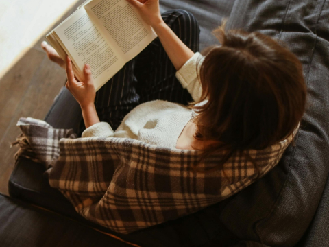 Αν ψάχνεις ένα ψυχολογικό θρίλερ με δυνατό plot twist για να διαβάσεις, το βρήκα εγώ για σένα