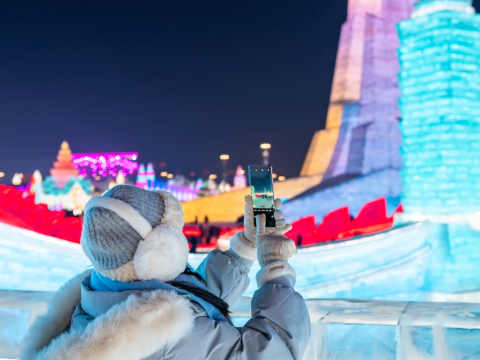 Harbin Ice-Snow World: Άνοιξε το μεγαλύτερο θεματικό πάρκο πάγου και χιονιού στον κόσμο