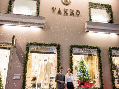 Η Vakko έφερε τη μαγεία της Πρωτοχρονιάς στο κατάστημα της Αθήνας