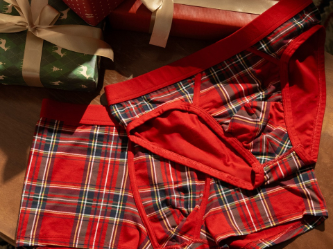 IUMAN CHRISTMAS COLLECTION 2025